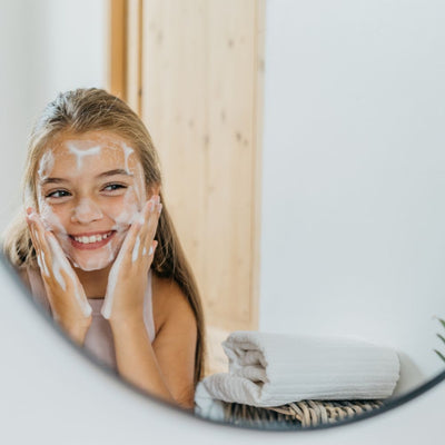 Les secrets d'un nettoyage du visage efficace pour vos enfants